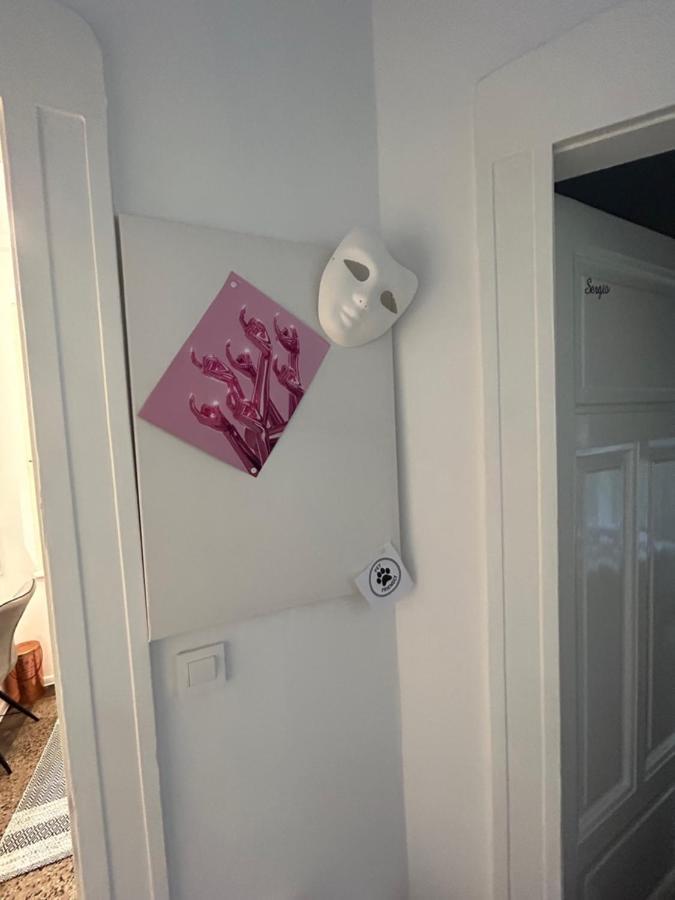 La Famiglia Apartment